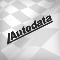 Adatbázis - AutoData