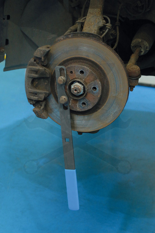 Kerékagy tartó szerszám