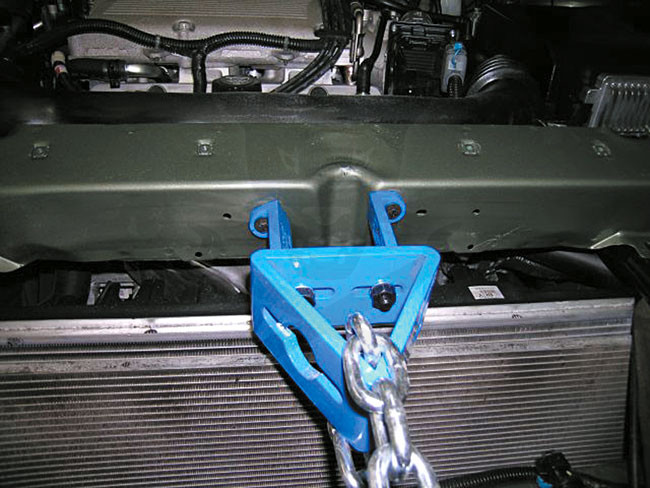 Karosszéria húzató - speciális háromoldalú kivitel - 5 tonnás