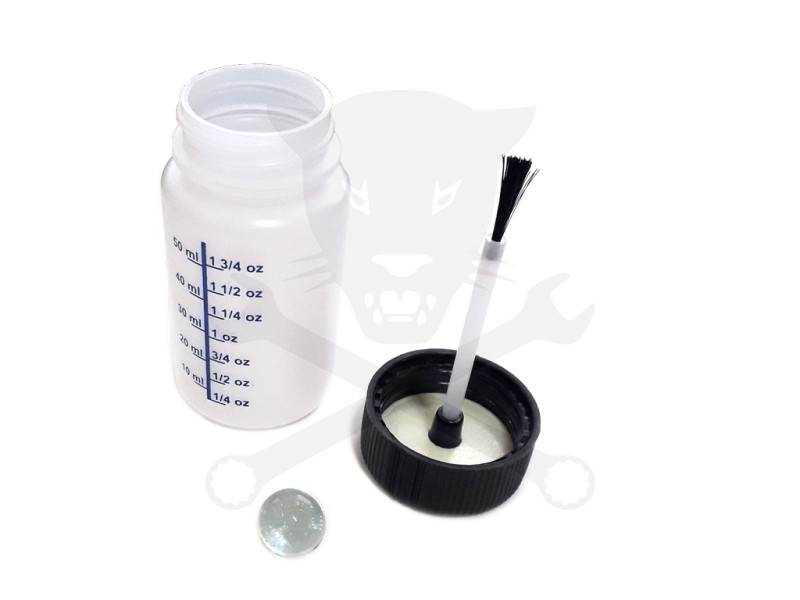 Festéktároló tégely javítófestékhez, ecsettel, üres 60 ml-es