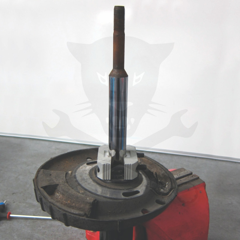 Lengéscsillapító tengely rögzítő szerszám - műanyag pofák - McPherson