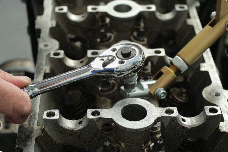 Crowa racsnis kulcs készlet 3 db-os nyomógombos 1/2"-3/8"-1/4"