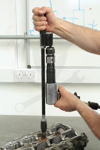 Porlasztó kihúzó készlet- légkalapácsos elvű + adapter készlet + légkalapács