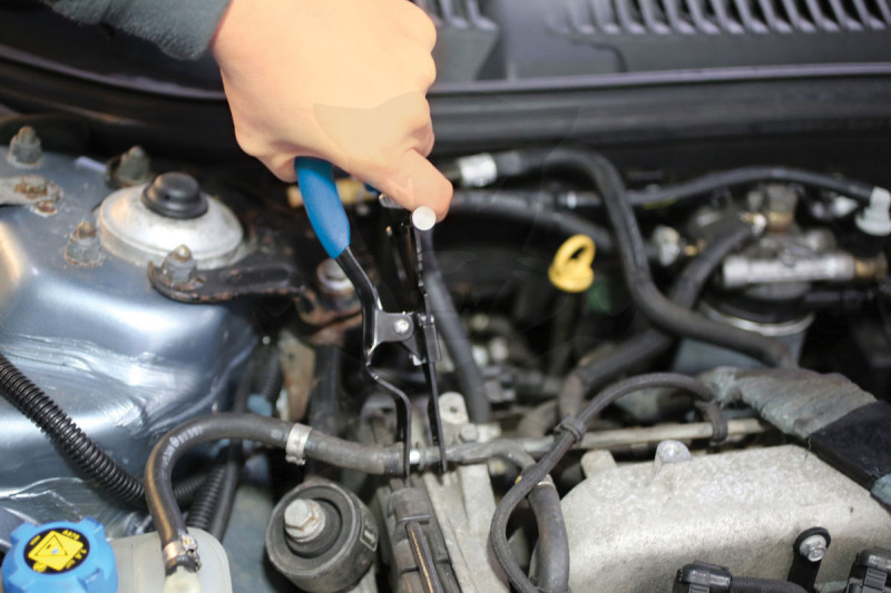 Üzemanyag gumi és műanyag cső lehúzó fogó - Laser