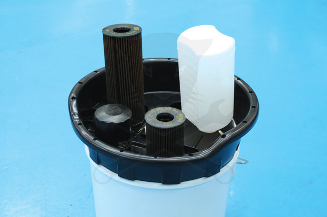 Olajleeresztő tálca  3 literes - csepegtető alkatrészekhez -