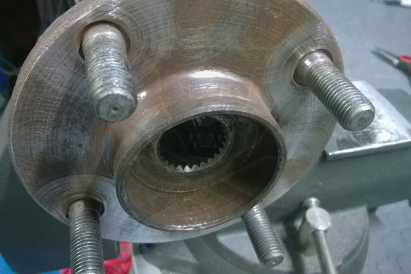 Kerékagy tisztító készlet - tőcsavar tövében - 6 db-os készlet