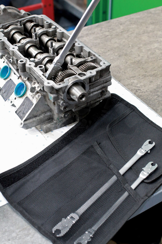 Fékcsőkulcs racsnis, kétoldali csuklós, extra hosszú  3 db-os készlet