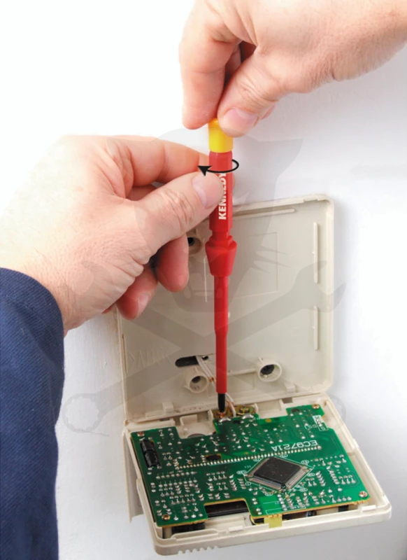 Csavarhúzó készlet 10 db-os lapos+kereszt - szigetelt - VDE 1000V (KEN-572-5870K)