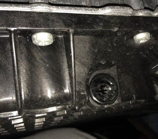 Olajleeresztő-csavarkulcs VAG 2.0 Liter 4 heng. FSI és TFSI