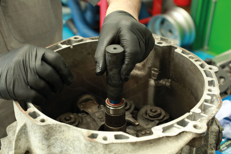 Kuplungszerelő DCT 250 váltó -olajtömítés ki- és beszerelő készlet-Ford