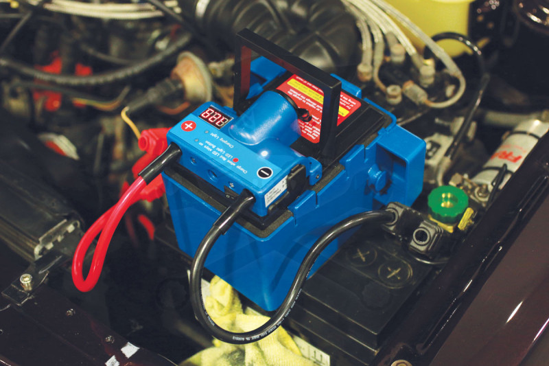 Akkumulátor bikázó-indító (starter) 12 V  -1200A -14Ah -Laser Tools