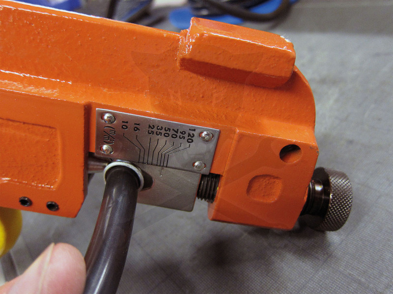 Fogó, saruzó - kétkaros - akku sarukhoz - DIN 10-120 mm2