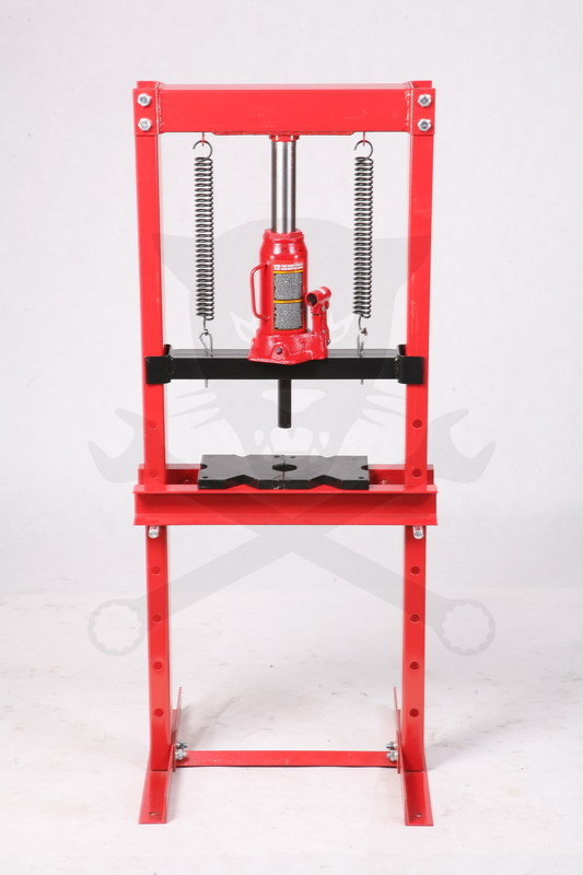 Prés 12 t állványos