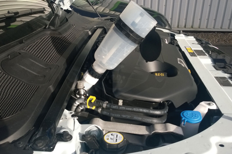 Adagoló flakon AdBlue folyadékhoz egyenes 1100 ml - szelepes