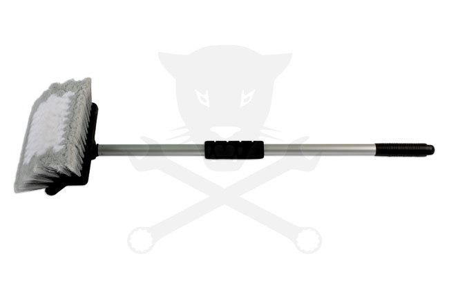 Autó mosókefe  700 mm-es nyéllel és sűrű, lágy, hosszú sörtékkel