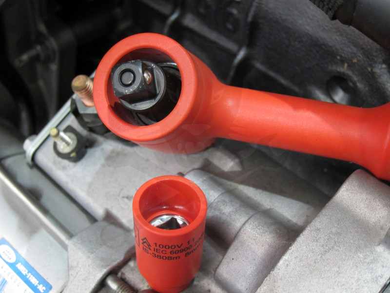 Dugókulcs készlet VDE 1000 V Szigetelt/Hibrid szerszám készlet3/8" 17 db-os