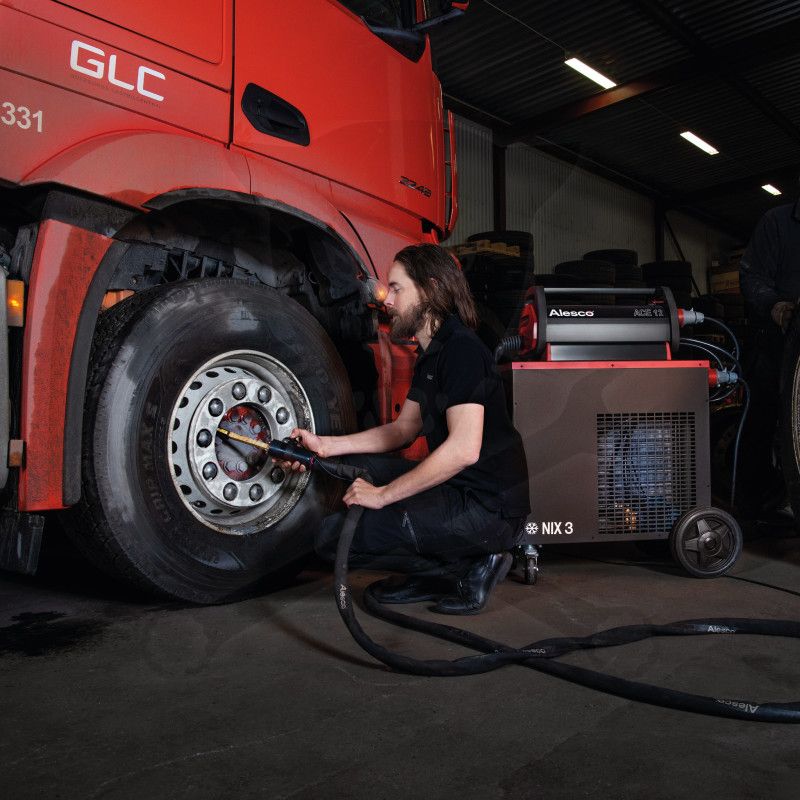 Indukciós Hevítő 12 kW 400 V 15.5 kHz ACE12 + NIX3 Hűtő egység - ALESCO