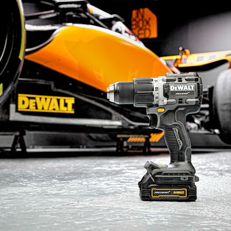 Ütvecsavarozó, akkus 18V   90 Nm 2db 1.7Ah McLaren - DeWalt