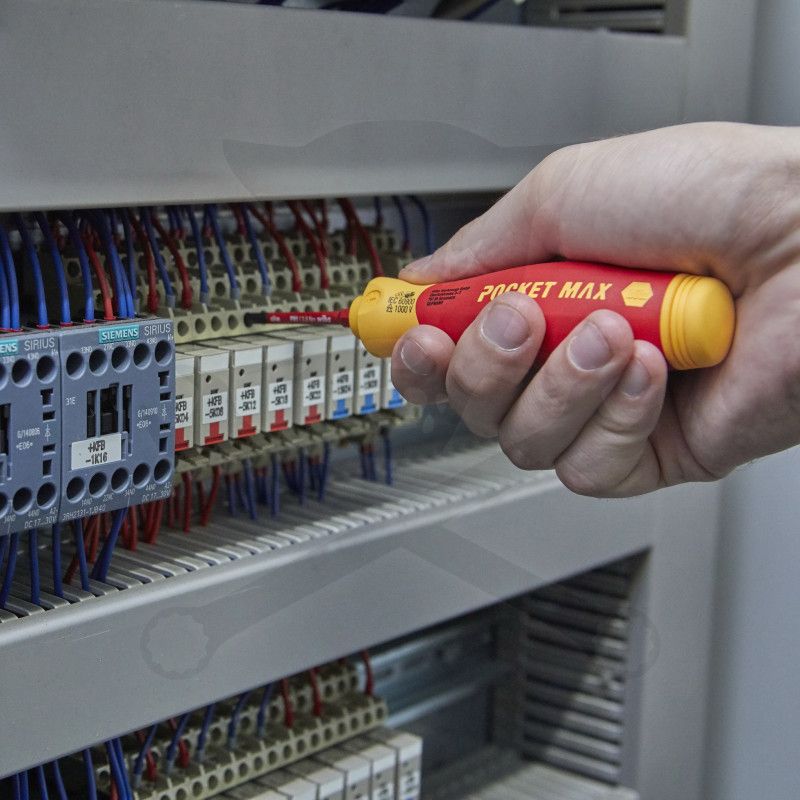 Szigetelt VDE 1000 V-os cserélhető slimBit csavarhúzó készlet 45296(SB283109040)