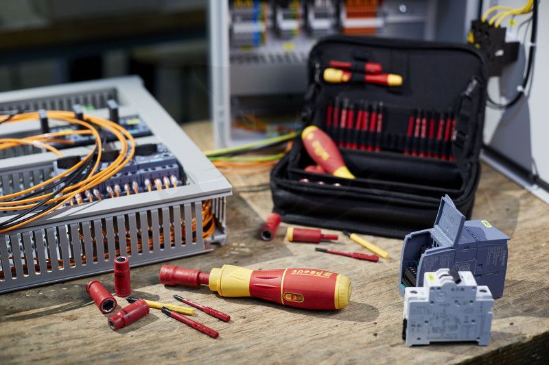 Szigetelt VDE 1000 V-os akkumulátoros csavarbehajtó klt SpeedE II 44318(591T101)