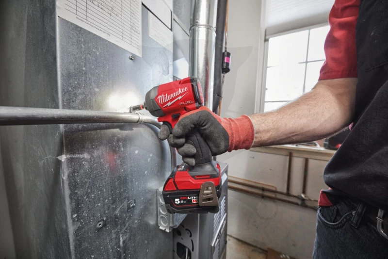 Ütvecsavarozó, akkus 18V 226 Nm 1/4" akku nélkül - Milwaukee (M18 FID3-0X)