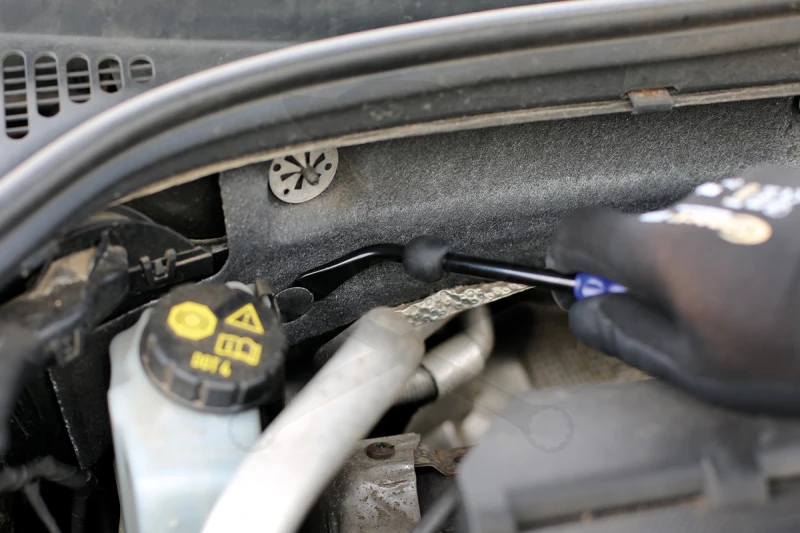 Patent kiszedő + patent készlet 107 db-os műanyag - Laser