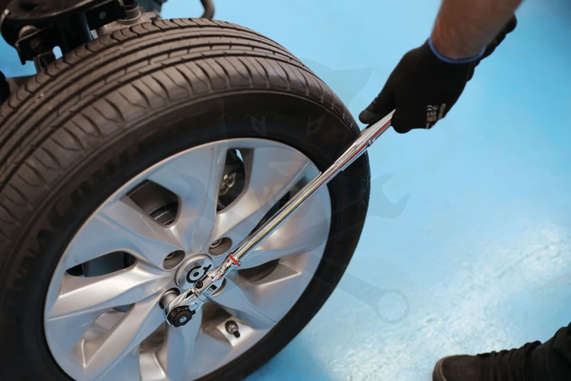 Crowa racsnis kulcs 1/2" csuklós - Laser