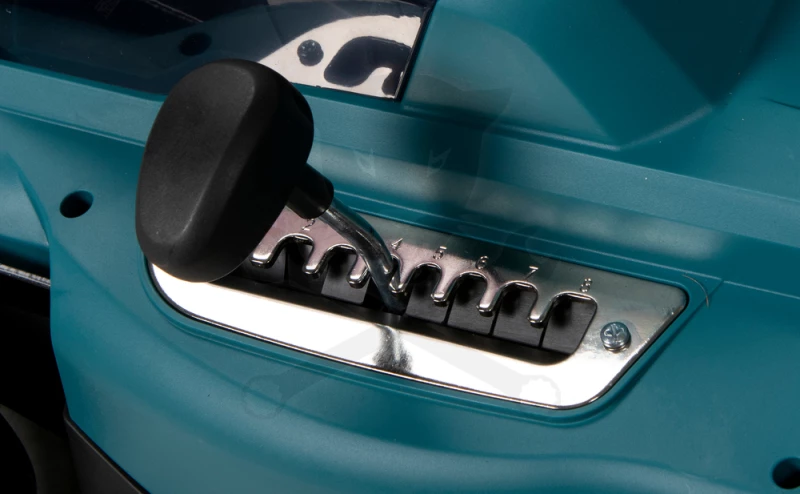 Fűnyíró, akkus 18V 1x18V - 33 cm 30 literes 1x4.0Ah + SD - Makita