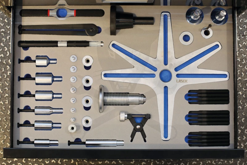 Kuplung szerelő - MASTER KIT - 4 fiókos szerszámos kocsiban - LASER