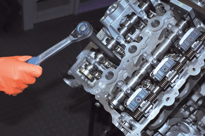 Hengerfej kulcs 1/2" E-TORX - belső torx - E12 x 200 mm BMW - Laser