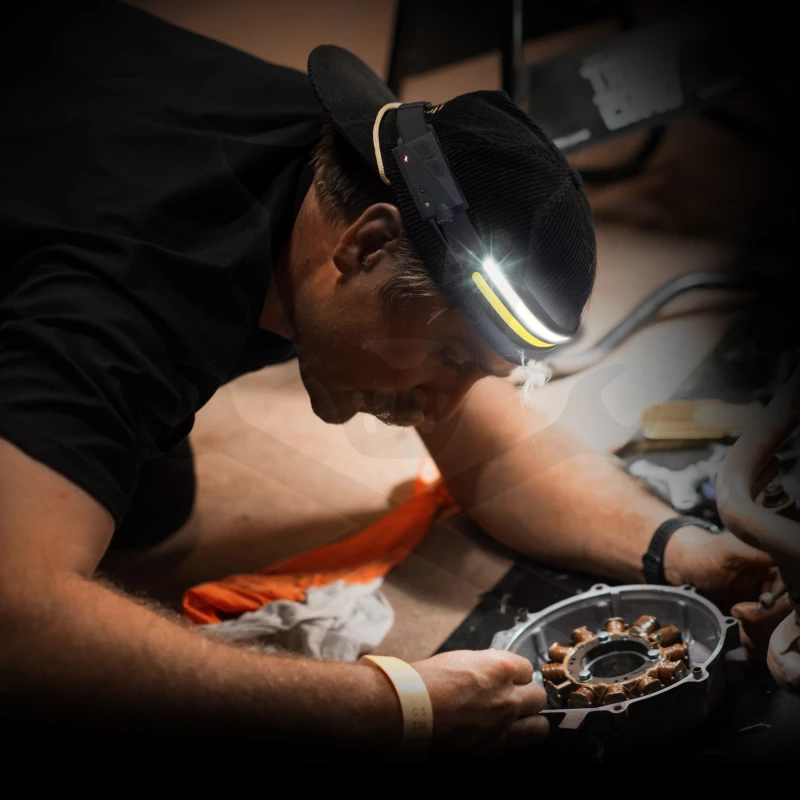 Szerelőlámpa - Fejlámpa LED COB Multifunkc. 3:1 akkus USB +szenzor (SP81463S)