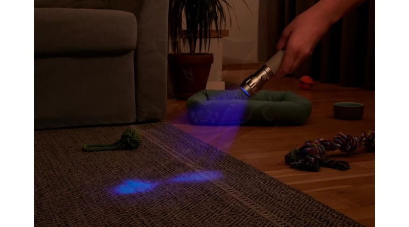 Szerelőlámpa LED UV lámpa - UV-A / 3xAAA - Varta