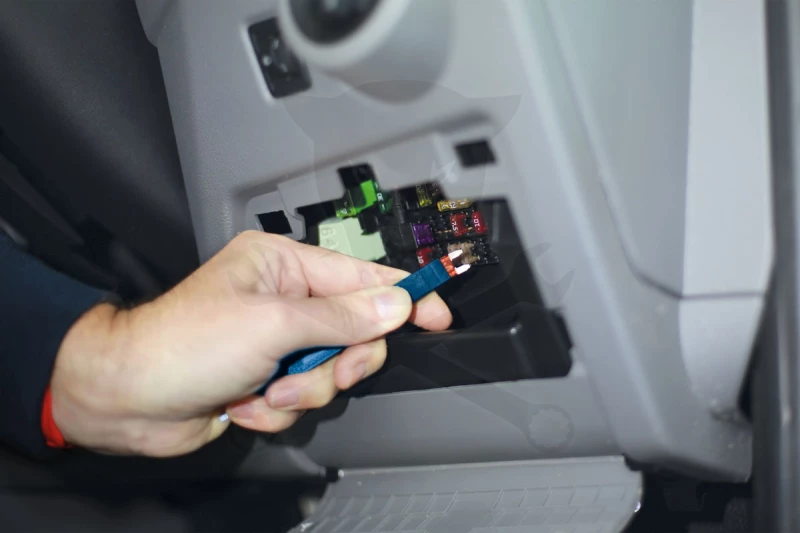 Biztosíték kiszedő és foglalat tisztító készlet - Laser