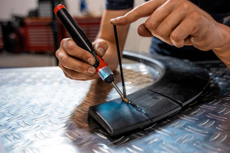 Műanyag hegesztő készlet akkus - Hubitools