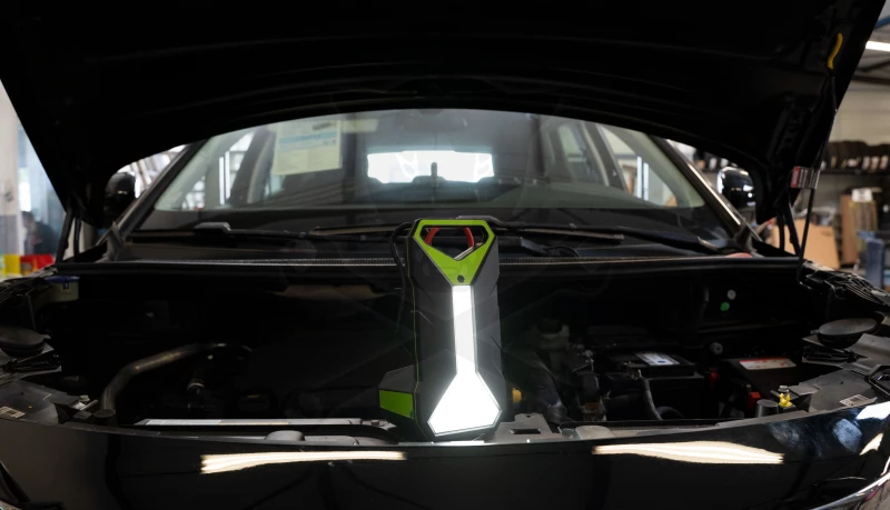 Akkumulátor bikázó-indító (starter) Lithium 1000/2000A, 12V multifunkc.