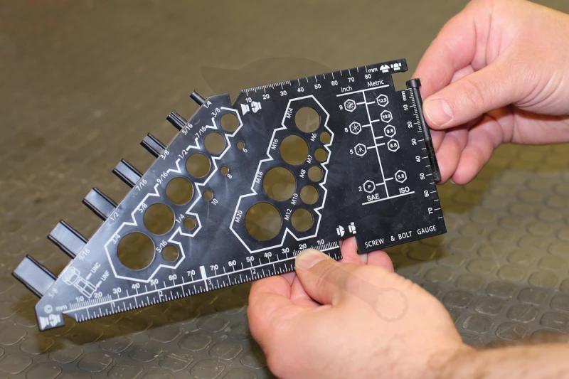 Anya, menet és csavar mérő sablon - Laser