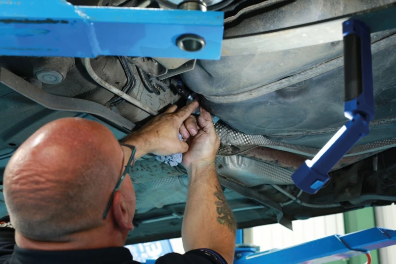 Szerelőlámpa LED COB ledes - akkus, mágneses 500 Lumen + USB