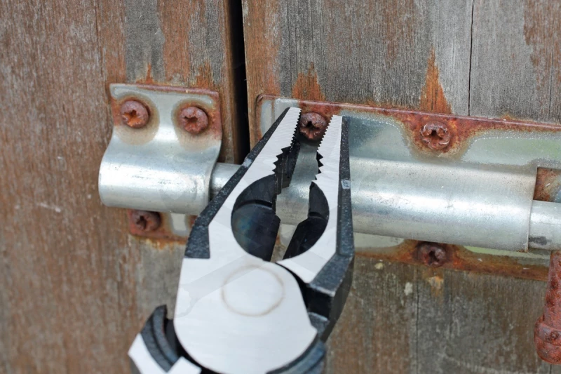 Fogó kombinált 230 mm, csavarfejek megfogásához - Laser