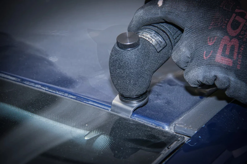 Szélvédőkivágó gép levegős készlet - BGS