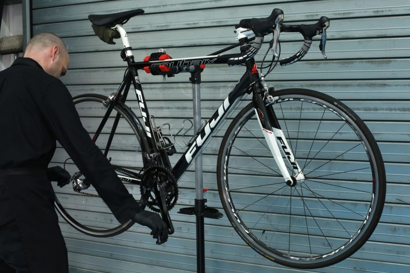 Kerékpártartó szerőállvány állítható magasságú 110-182 cm - Laser