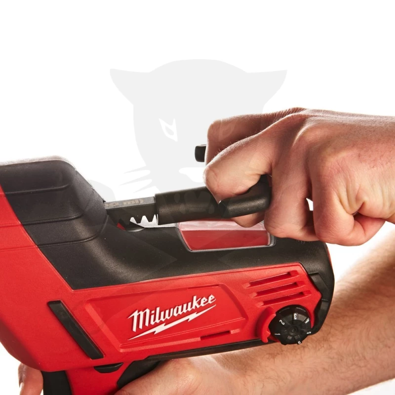 Kinyomópisztoly, akkus - M18 2Ah 600 ml - Milwaukee (C18 PCG/600A-201B)