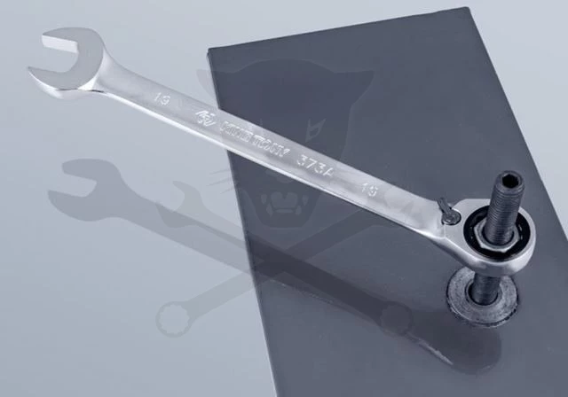 Csillag-villás racsnis 07 mm-es irányváltós, Ringstop - King Tony