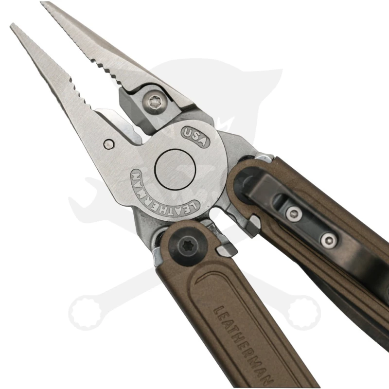 Multifunkciós szerszám Leatherman ARC barna