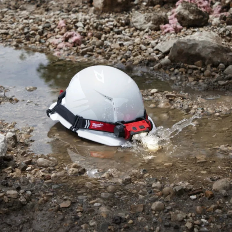 Szerelőlámpa - Fejlámpa L4 B3 600 Lumen IP54 USB L4HL2-301 - Milwa