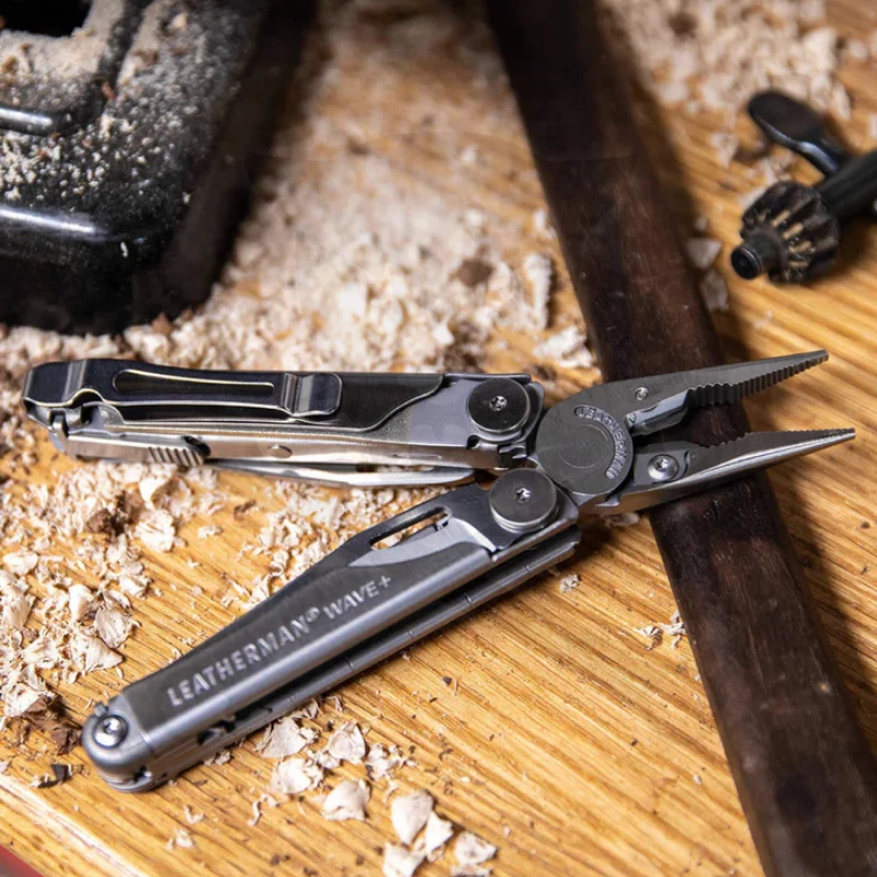 Multifunkciós szerszám Leatherman Wave Plus króm