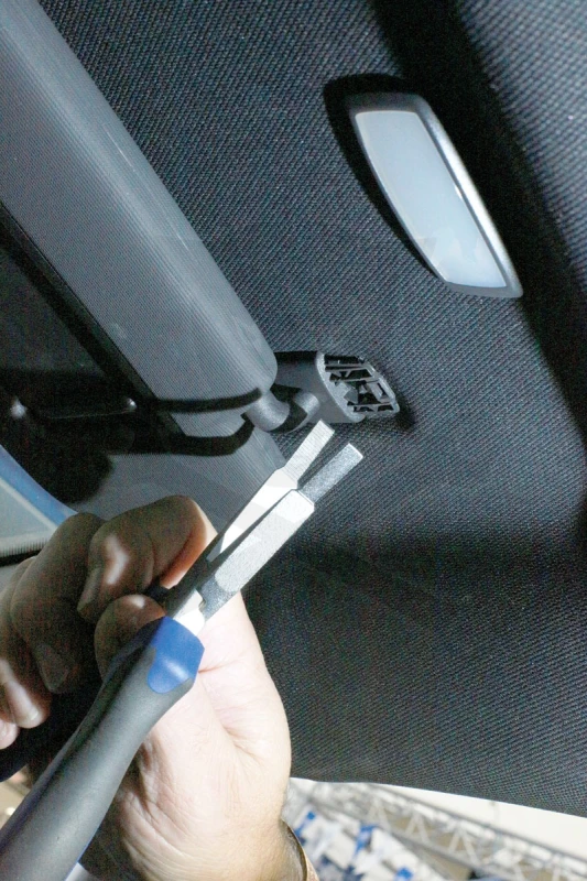 Fogó napellenző - kar kioldó VW csoport - Laser