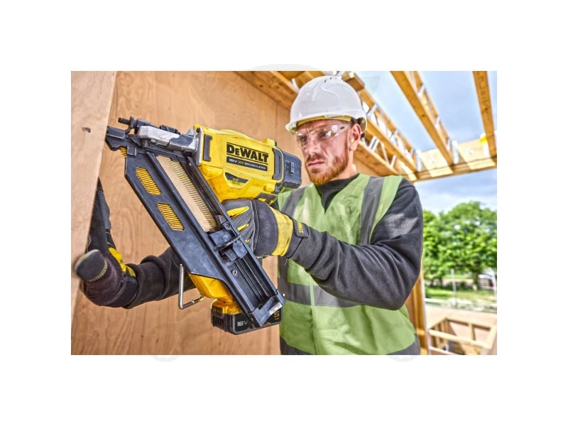 Szögbelövő gép, akkus - 18V 2db 5Ah Li-ion - Dewalt