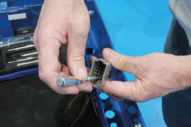 Kábelcsatlakozó szerelő - saru eltávolító készlet 6 db-os TEHER - Laser