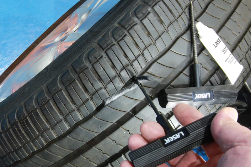 Gumiabroncs defekt javító készlet - Személygépkocsihoz 19 db - Laser