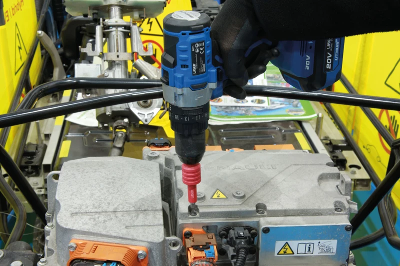 Szigetelt VDE 1000 V 1/4" külső hatlap / 1/4" bittartó adapter -Laser